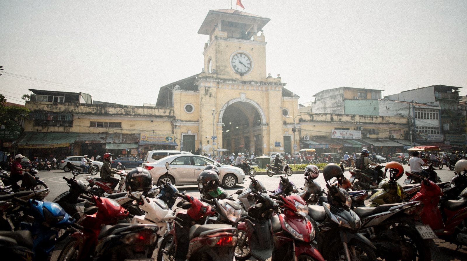 Ben Thanh Market and the Best Shopping Markets in Ho Chi Minh City