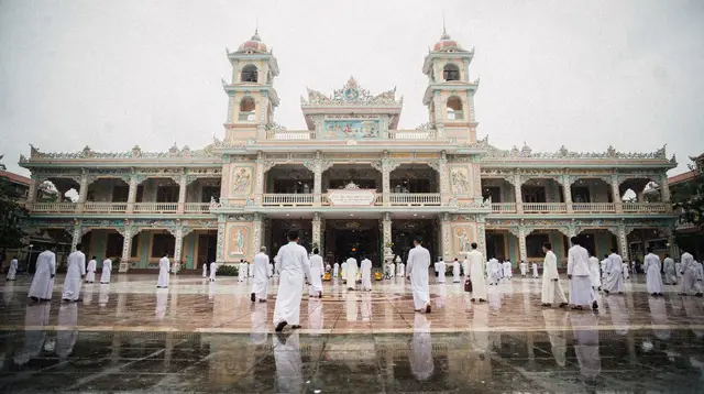 Cao Dai Temple, Tay Ninh: Guide to the Holy See