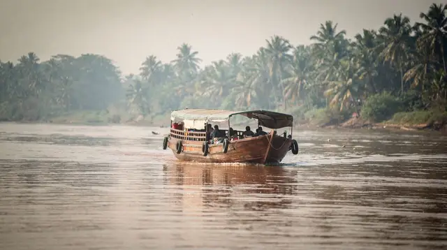 Mekong Delta by Speedboat: The Fast Way Between Delta Hubs